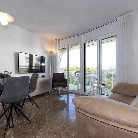 Uhc Balis Family Apartment